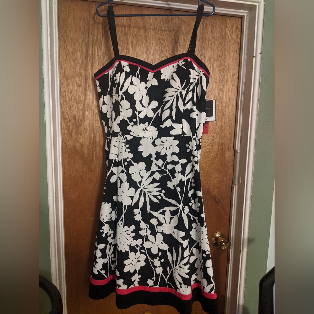 R &K Originals Black and White Floral A Line Summer Dress